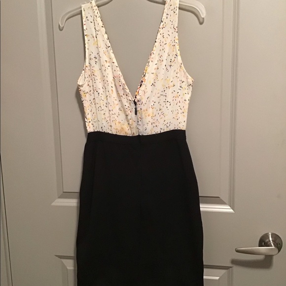 Adorable Wow Couture Dress 👗 L - Picture 3 of 4